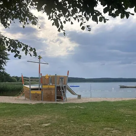 Tatil Evi Gemuetliches Holzhaus Am Warin