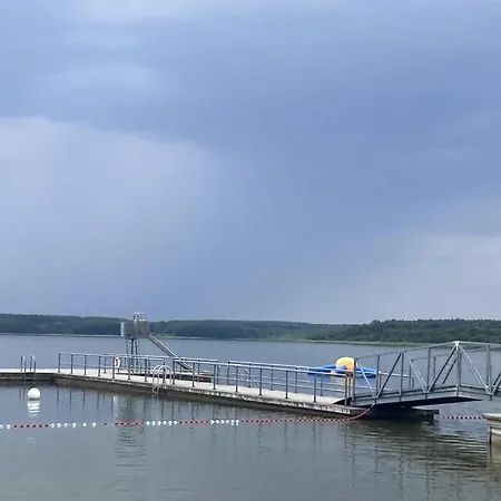 Gemuetliches Holzhaus Am Warin