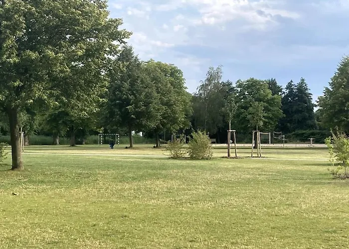 Gemuetliches Holzhaus Am Nyaraló Warin